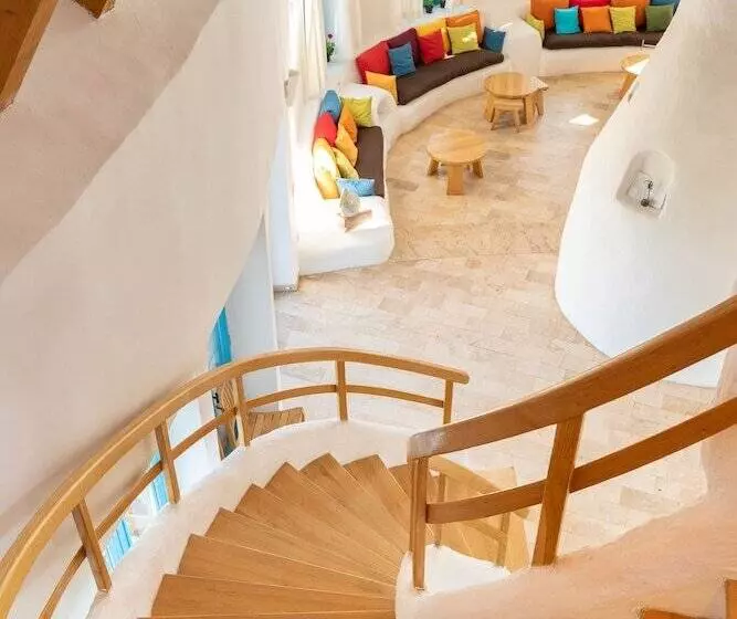 Majatalo 5 Chirpici - Small Traditional Resort