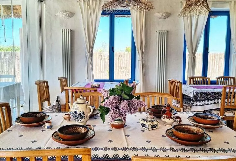 Majatalo 5 Chirpici - Small Traditional Resort