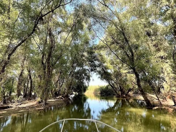 پانسیون 5 Chirpici - Small Traditional Resort