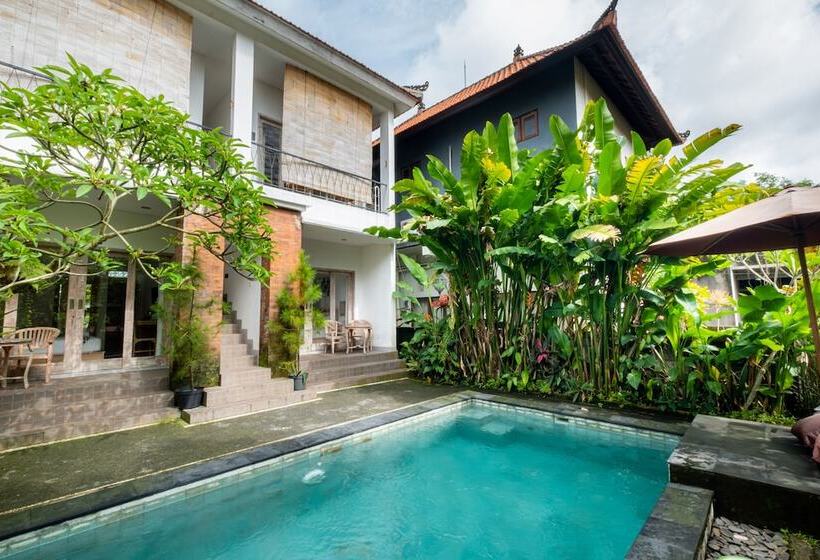 膳宿费 Suweta Homestay With Private Pool By Supala