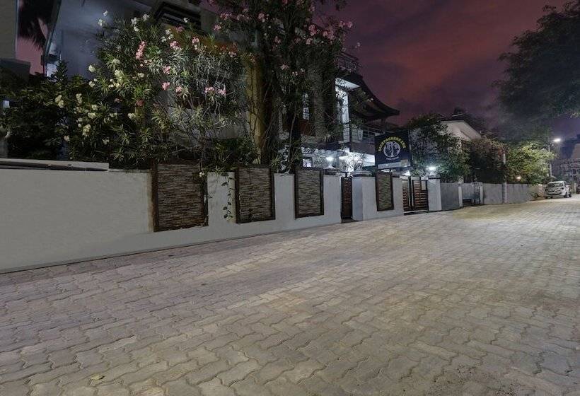 Pensionat Treebo Backpackers Inn