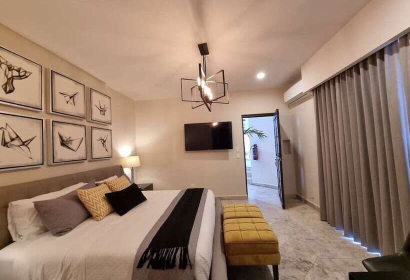 Puerta Vieja Hotel Boutique