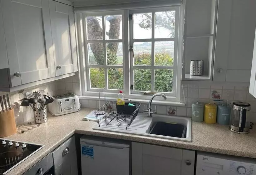 レジデンス Tudor Cottage, Hayle   A Family & Pooch Favourite