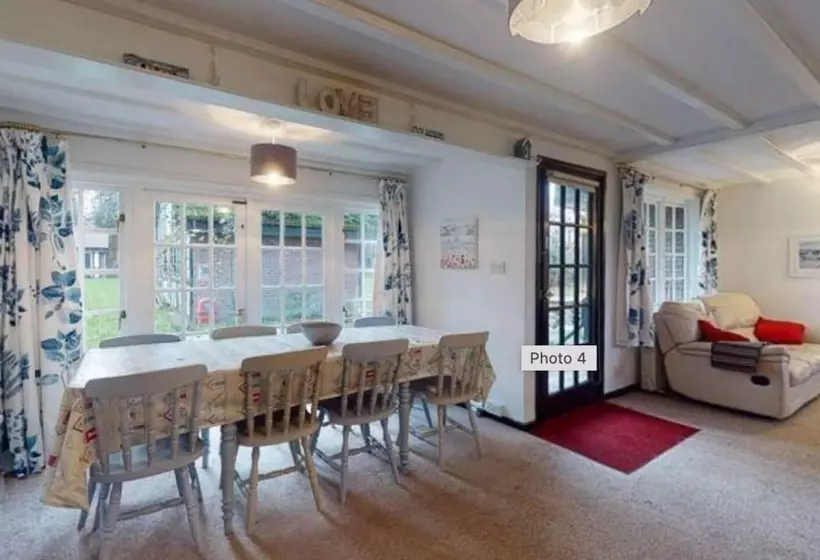 レジデンス Tudor Cottage, Hayle   A Family & Pooch Favourite