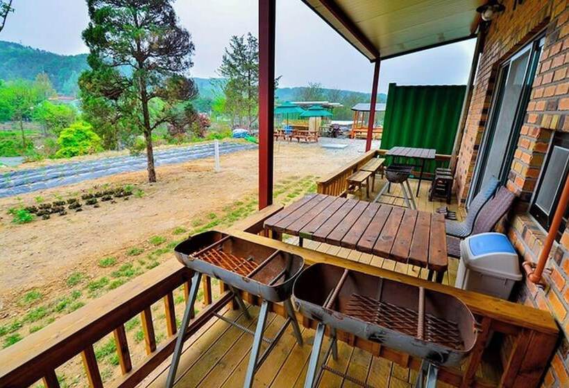 Yongin Unhak Pension