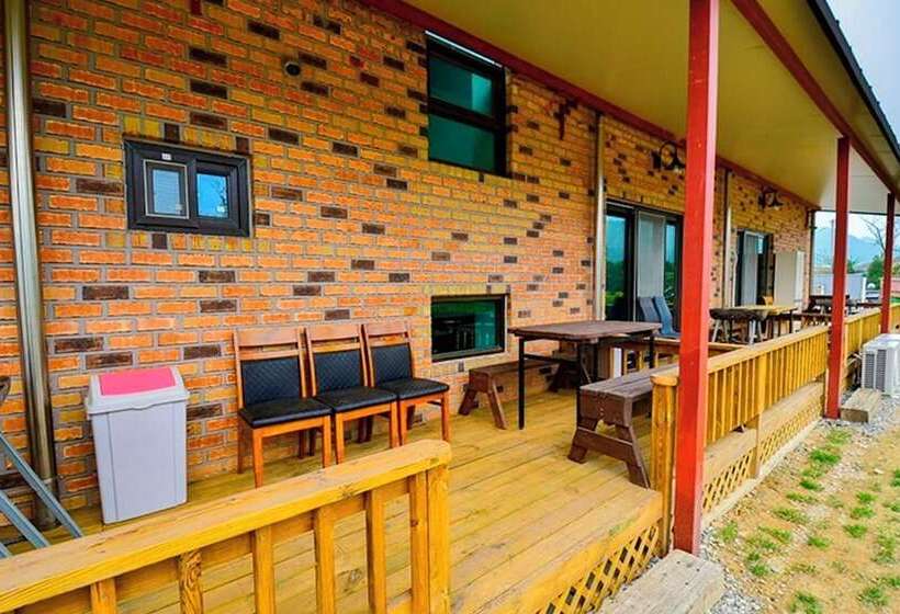 Yongin Unhak Pension