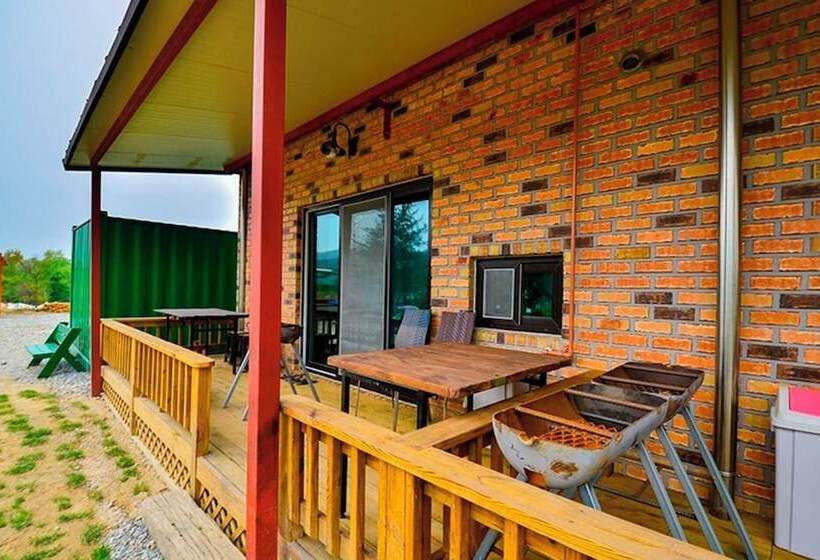 Yongin Unhak Pension