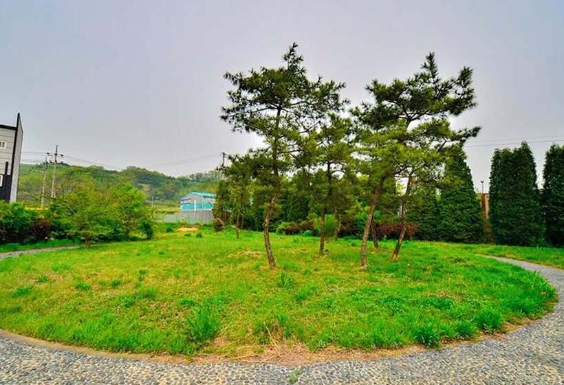 Yongin Unhak Pension