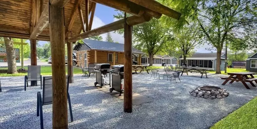 Big River Escape Riverside Cabins