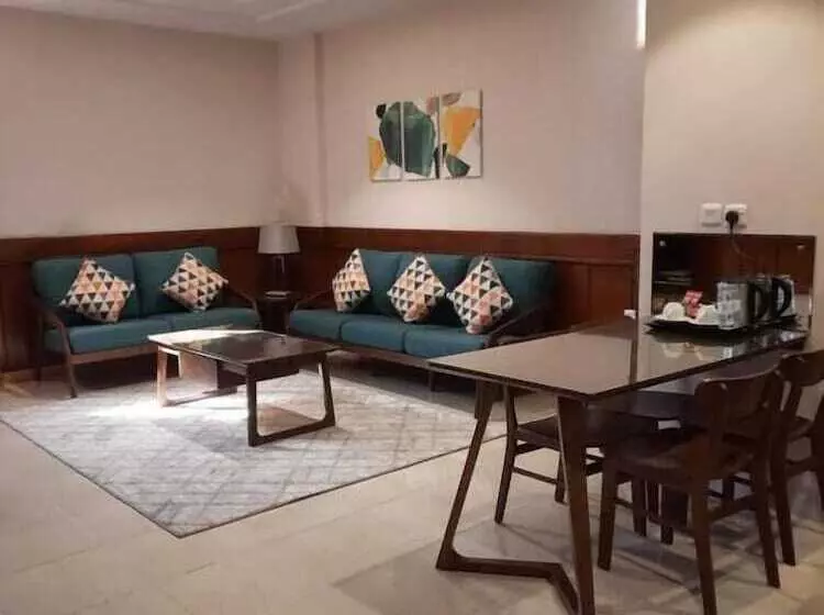 Biz Hotel Apartments
