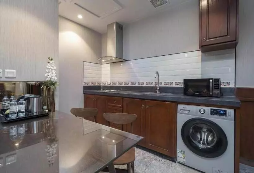 Biz Hotel Apartments