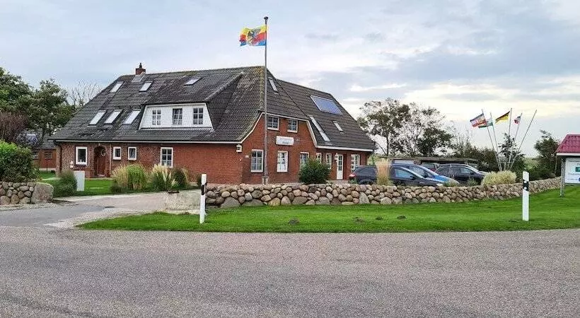 Wohnmobilstellplatz Nordseeliebe Direkt Am Deich   Dagebüll