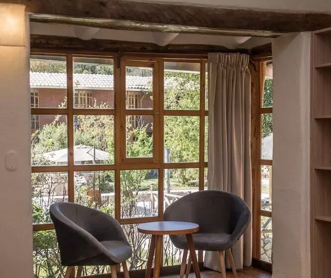 هتل Ava Valle Sagrado Spot