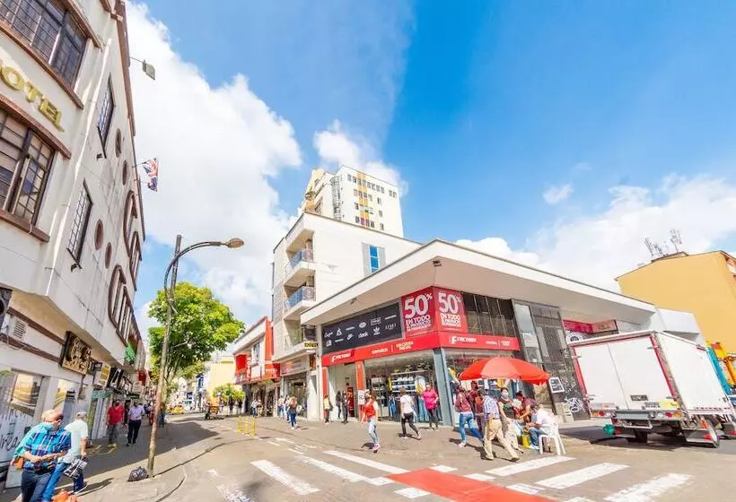 هتل Ayenda Golden Empresarial