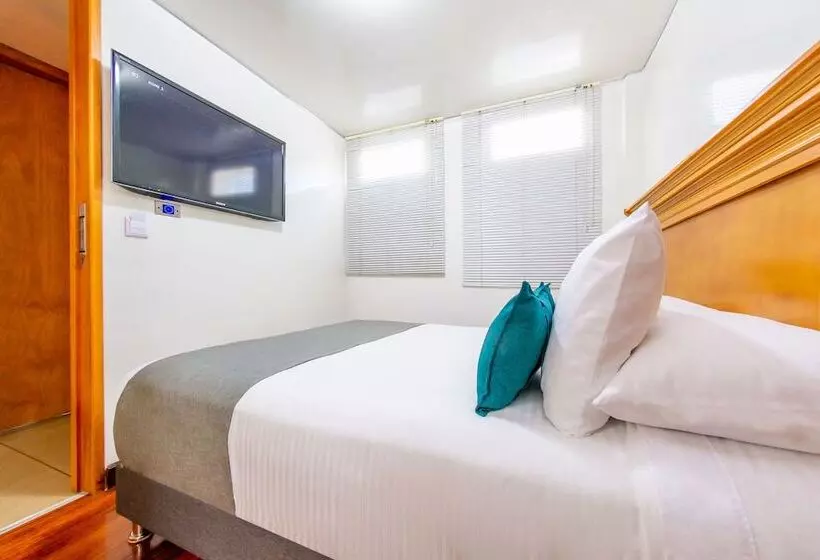 هتل Ayenda Golden Empresarial