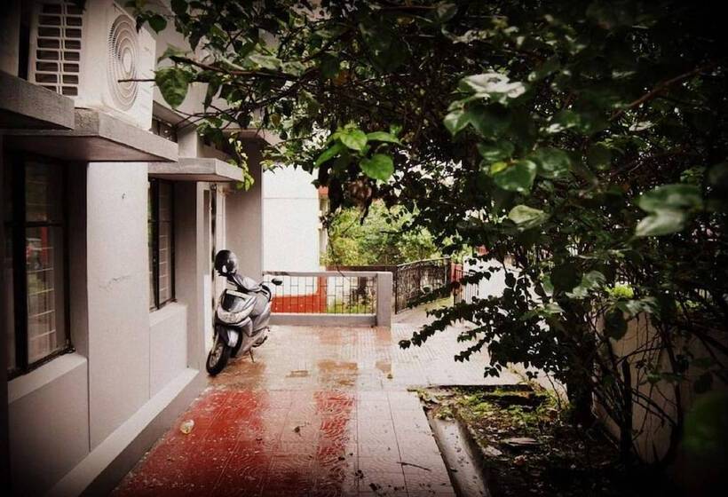 ホテル Goroomgo Monkey Mind Hostel Goa