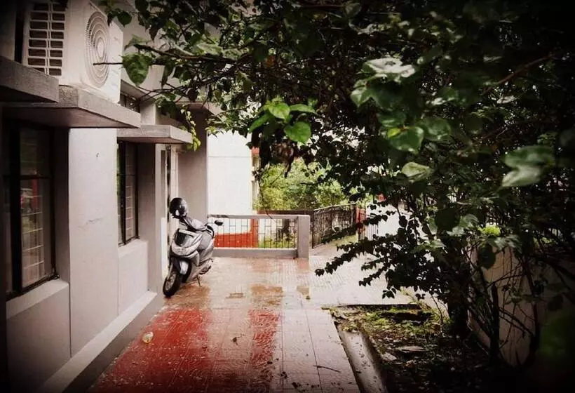 Hotel Goroomgo Monkey Mind Hostel Goa