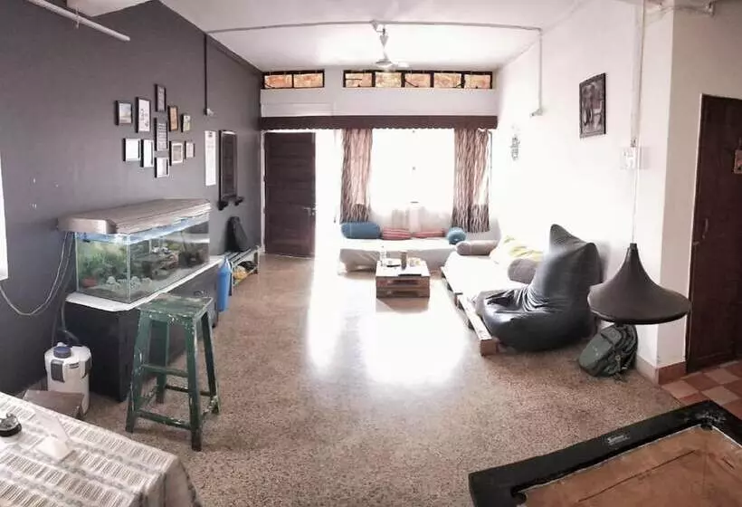 Hotel Goroomgo Monkey Mind Hostel Goa
