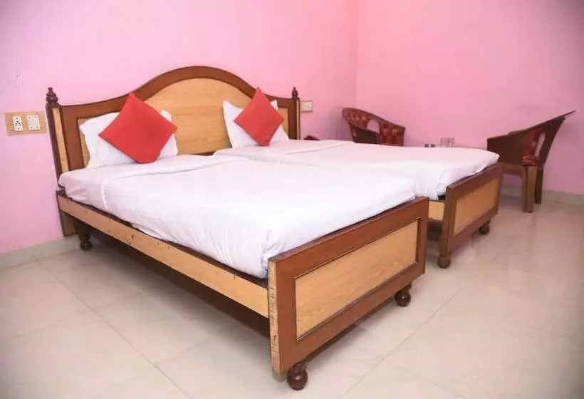 Hotelli Goroomgo Sharda Regency Raipur