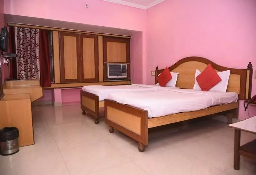Hotelli Goroomgo Sharda Regency Raipur