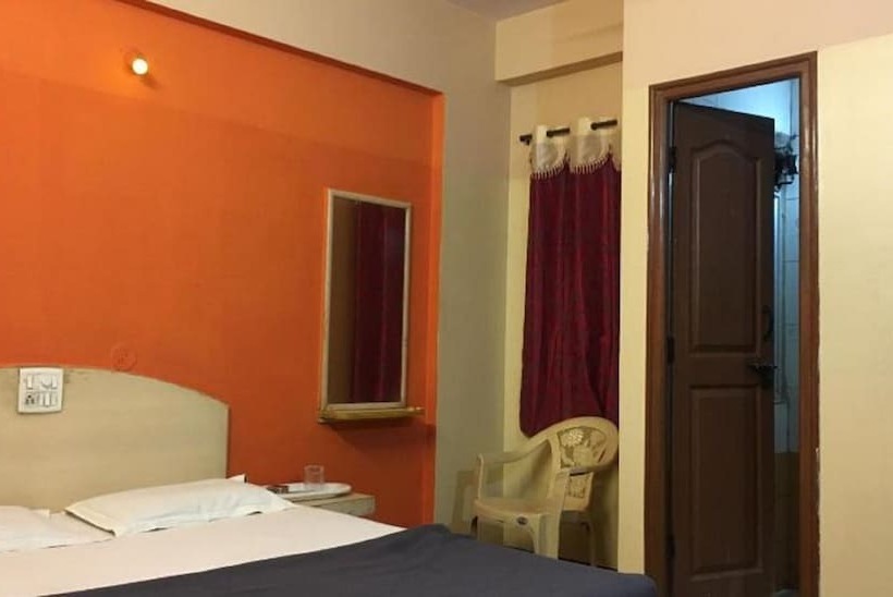酒店 Goroomgo Vijaya Palace Lodging Bengaluru