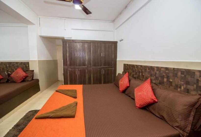 호텔 Goroomgo Travellers Inn Goa