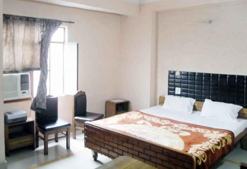 Hotel Goroomgo Welcome Palace Patna