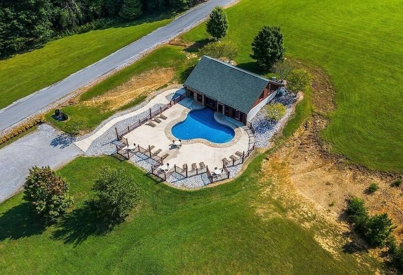 בית מלון כפרי Grandview Experience Lodge