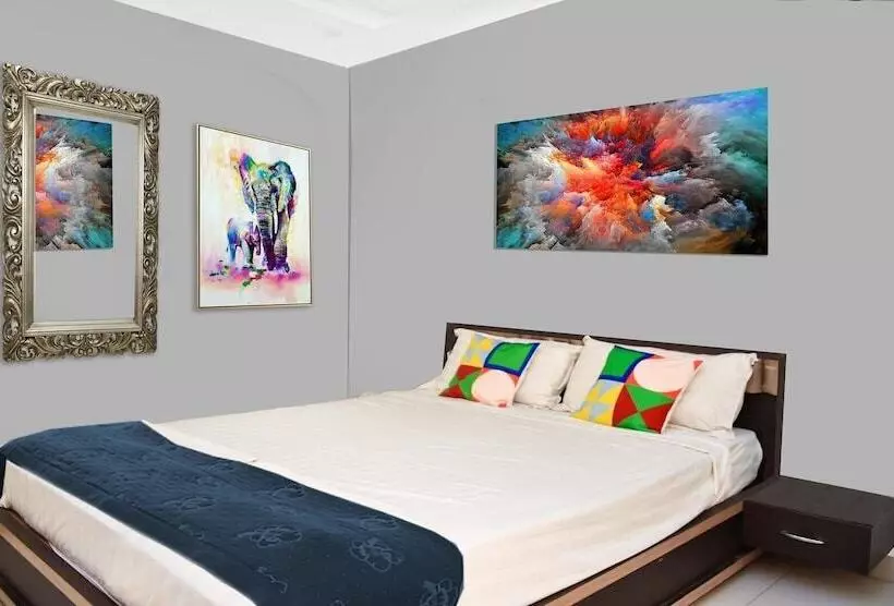 Hotelli Pph Living Bhimas