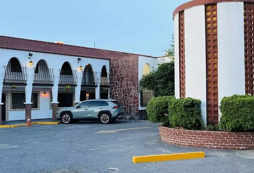 Hotelli & Suites Hacienda Santa Maria