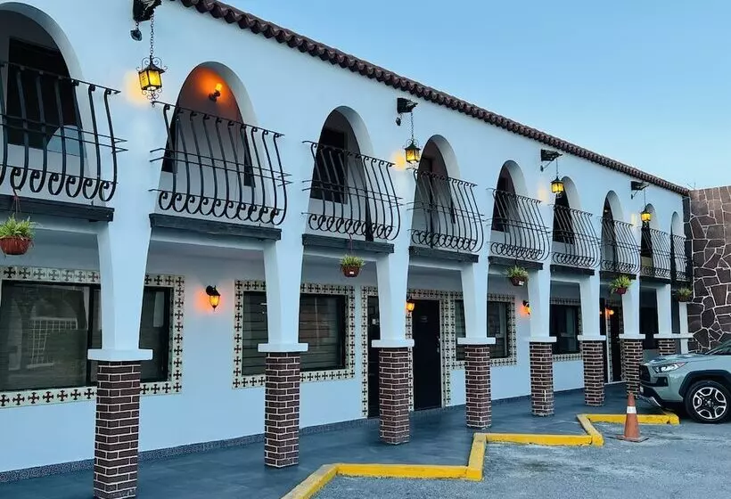 Hotelli & Suites Hacienda Santa Maria