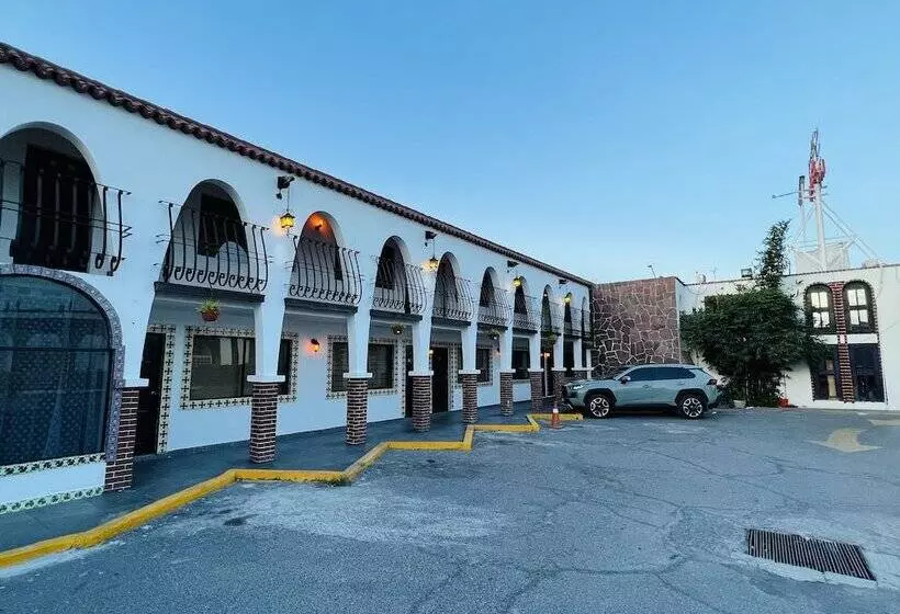 Hotelli & Suites Hacienda Santa Maria