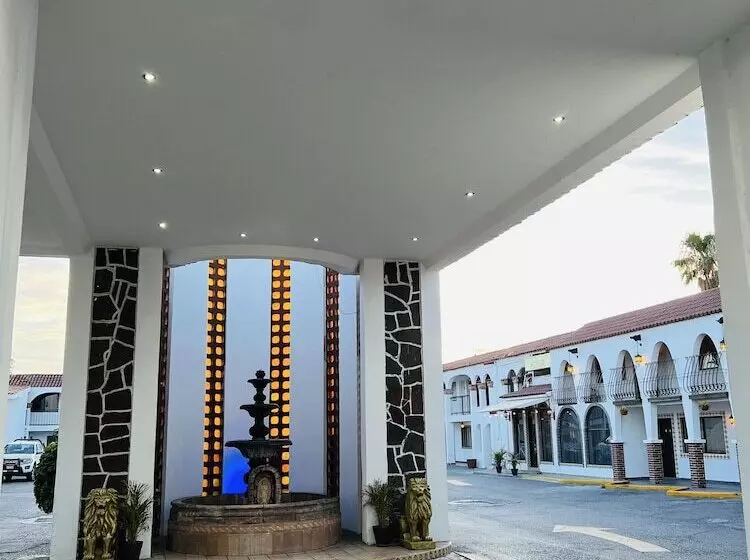 Hotelli & Suites Hacienda Santa Maria