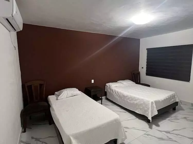 Hotelli & Suites Hacienda Santa Maria