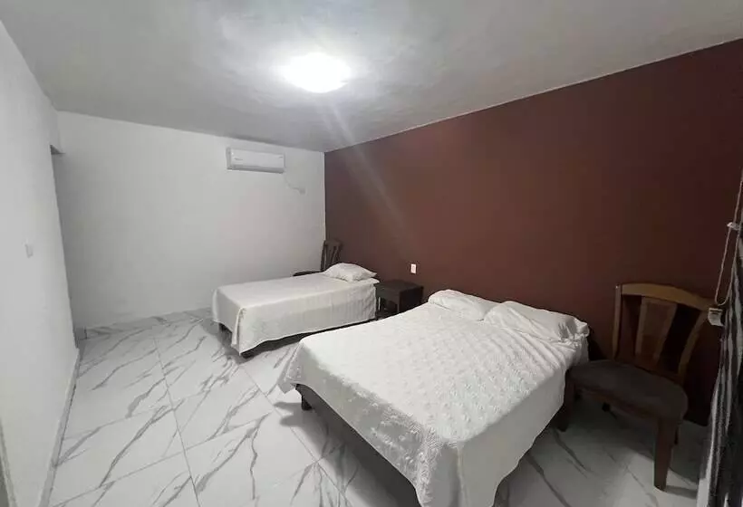 Hotelli & Suites Hacienda Santa Maria