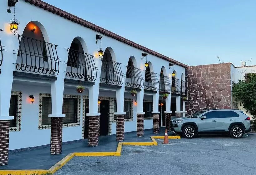 Hotelli & Suites Hacienda Santa Maria