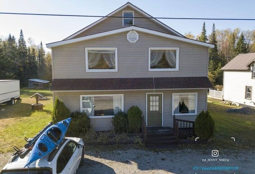 בית מלון כפרי The Balsam Inn