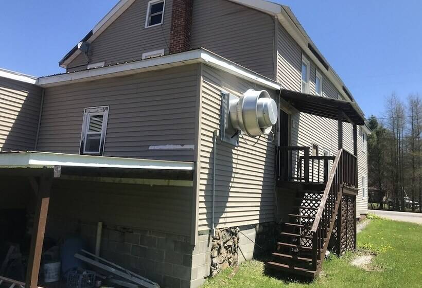 בית מלון כפרי The Balsam Inn