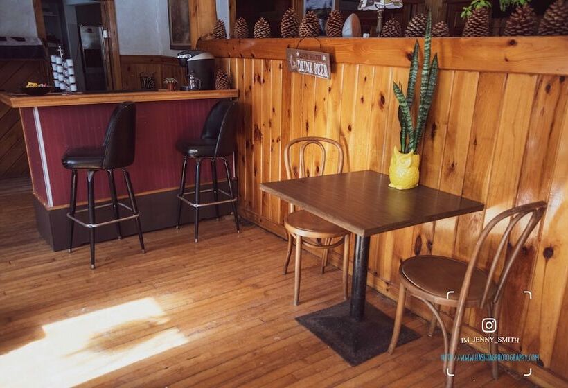 בית מלון כפרי The Balsam Inn