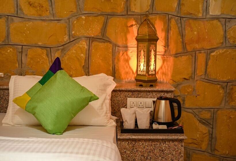 Hotel The Carvaan Resort