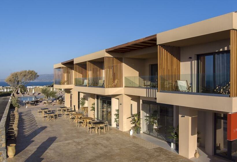 בית מלון כפרי The Nest Resort