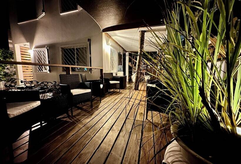 בית מלון כפרי Treetops