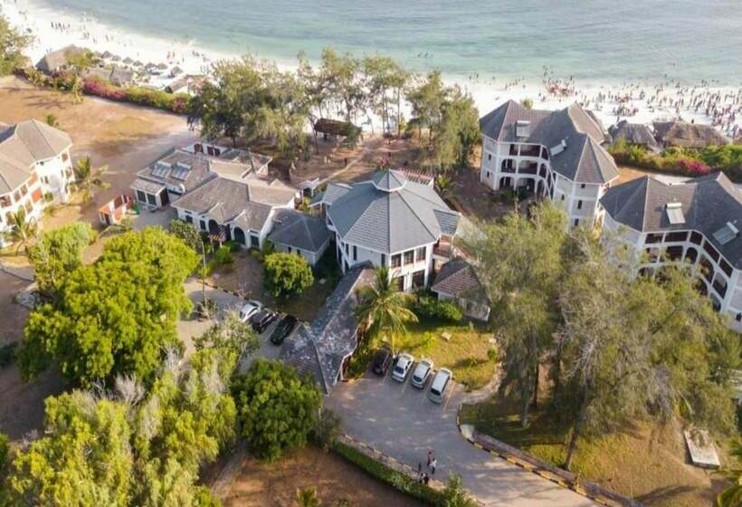 هتل Watamu Adventist Beach Resort