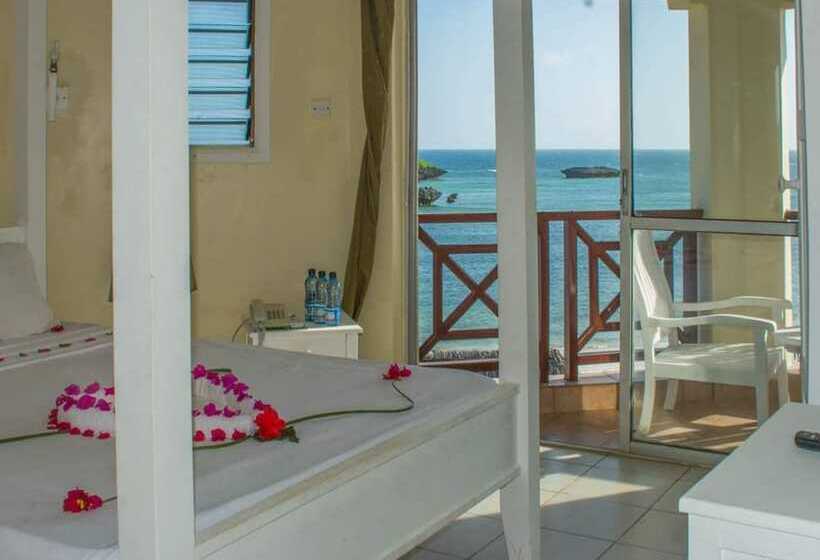 هتل Watamu Adventist Beach Resort