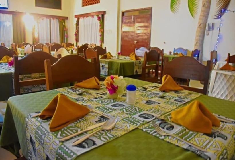 هتل Watamu Adventist Beach Resort