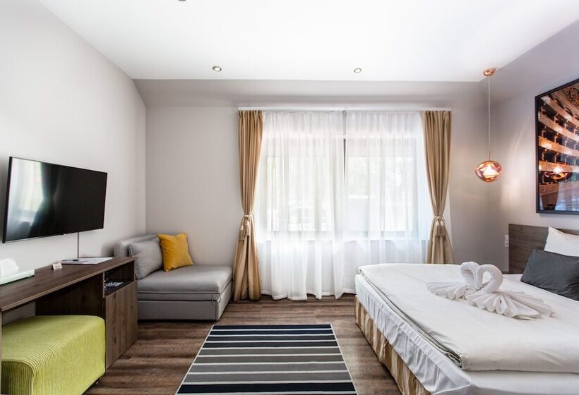 בית מלון כפרי Waterfront Lodge