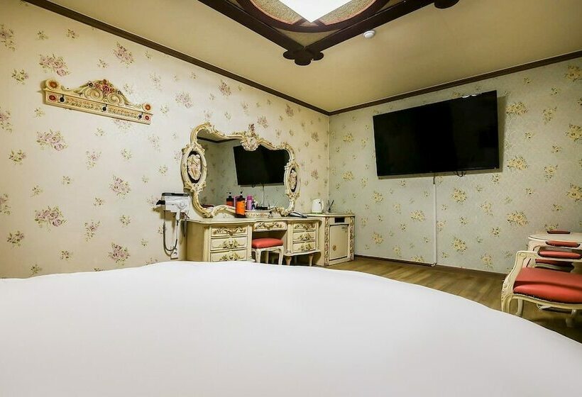 Motel Cheongju Elgreen