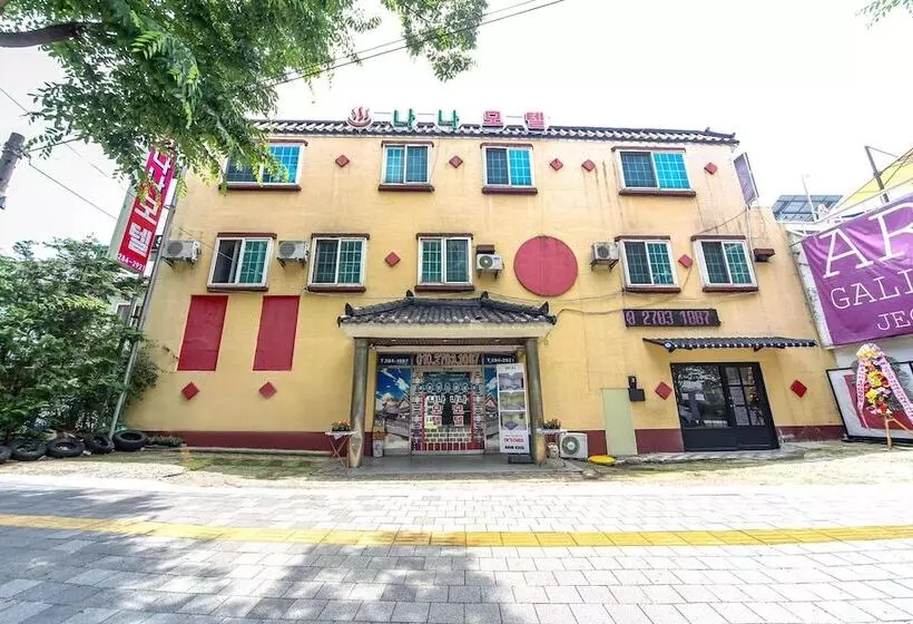 مُتل Jeonju Seoseohak Dong Nana