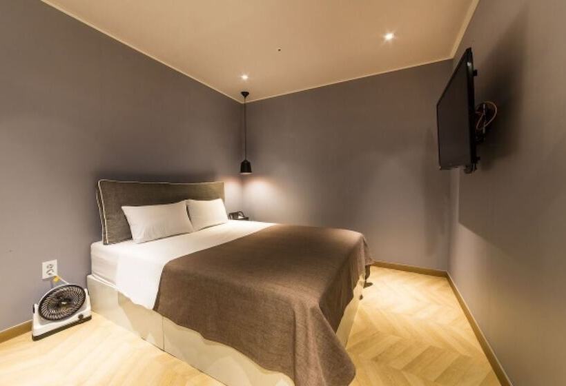 Motelli Namyangju W Hotel Hopyeong Branch