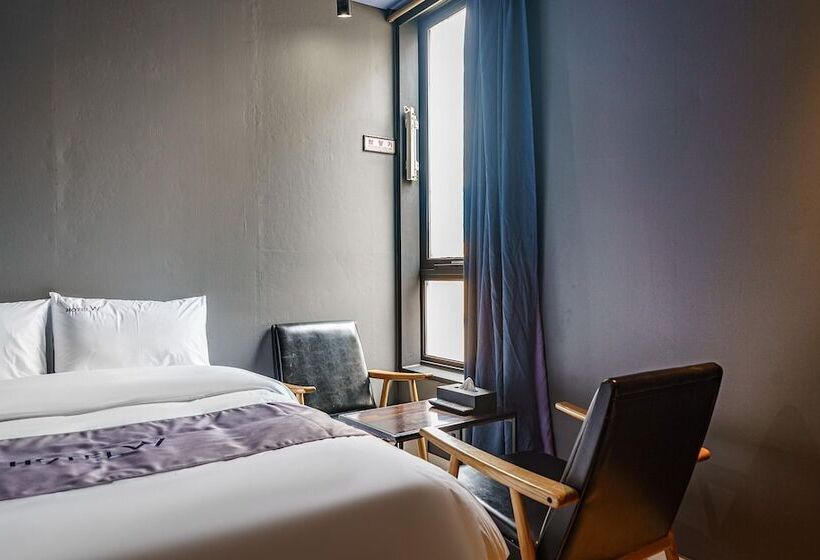 Motelli Namyangju W Hotel Hopyeong Branch